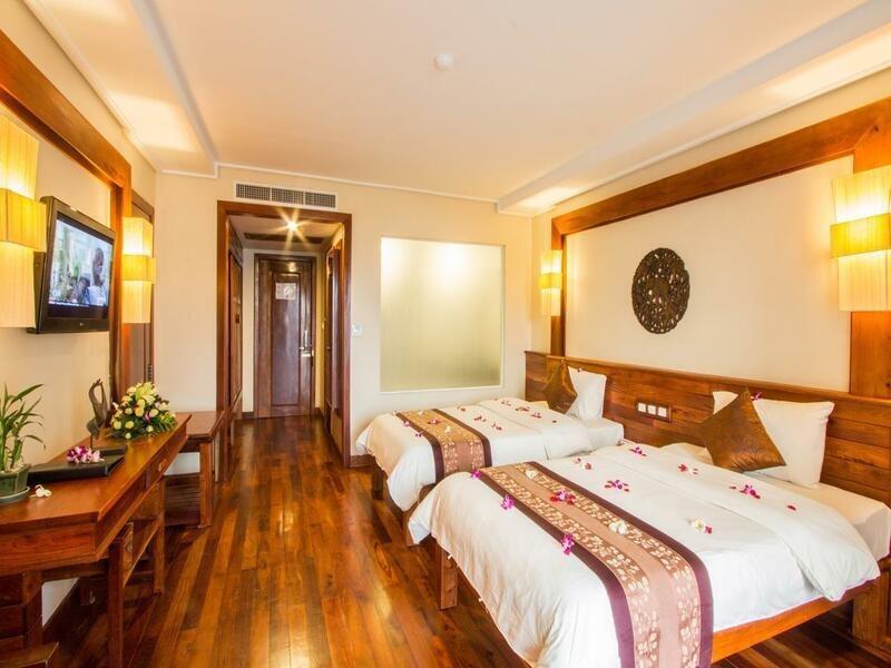 Royal Empire Premium Hotel Siem Reap Ngoại thất bức ảnh